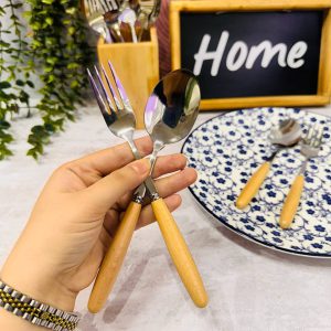 قاشق و چنگال دسته چوبی