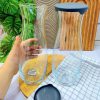 بطری اب شیشه ای