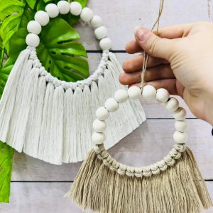 آویز پشت دری باد بزنی