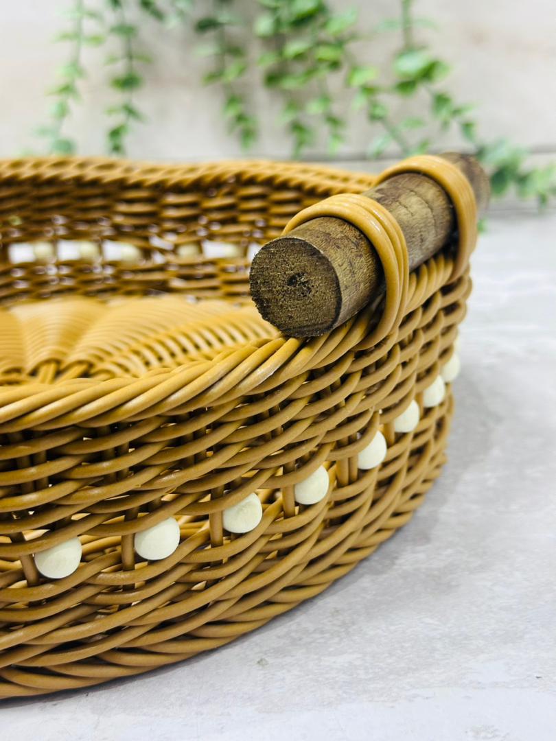 سبد حصیری مهره دار گرد