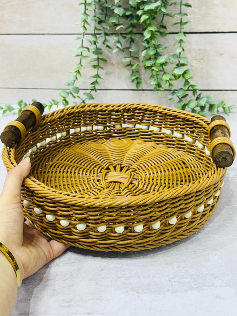 سبد حصیری مهره دار گرد