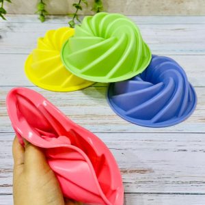 قالب ژله پیچ سیلیکونی کوچک